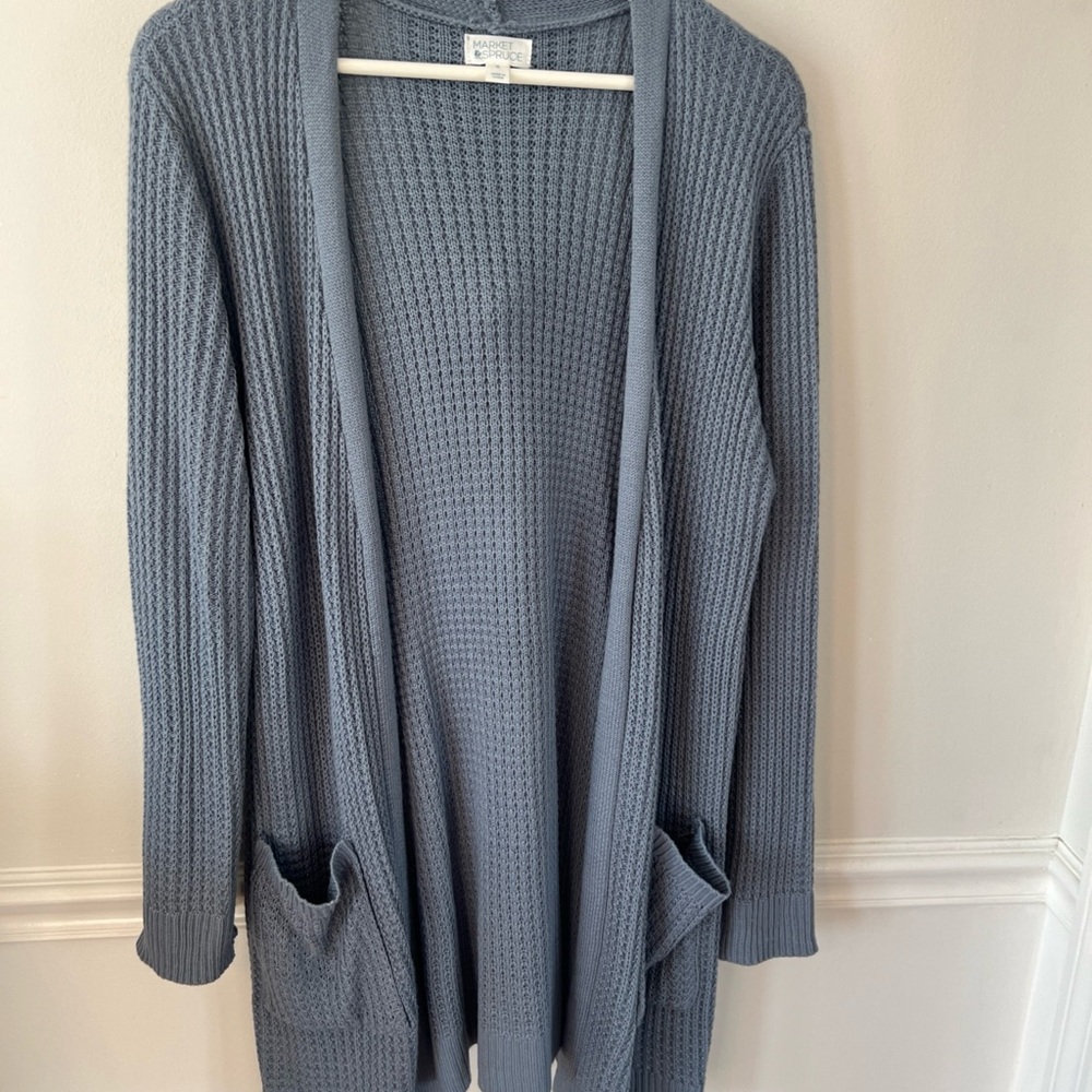 Market & Spruce Textured Gray Cardigan